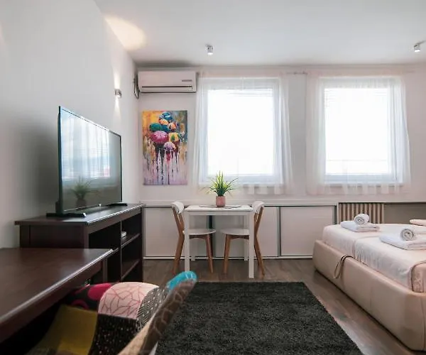 5 Star Apartment Skopje